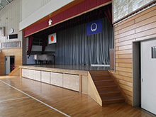 白里小学校体育館10