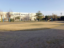 白里幼稚園園庭2